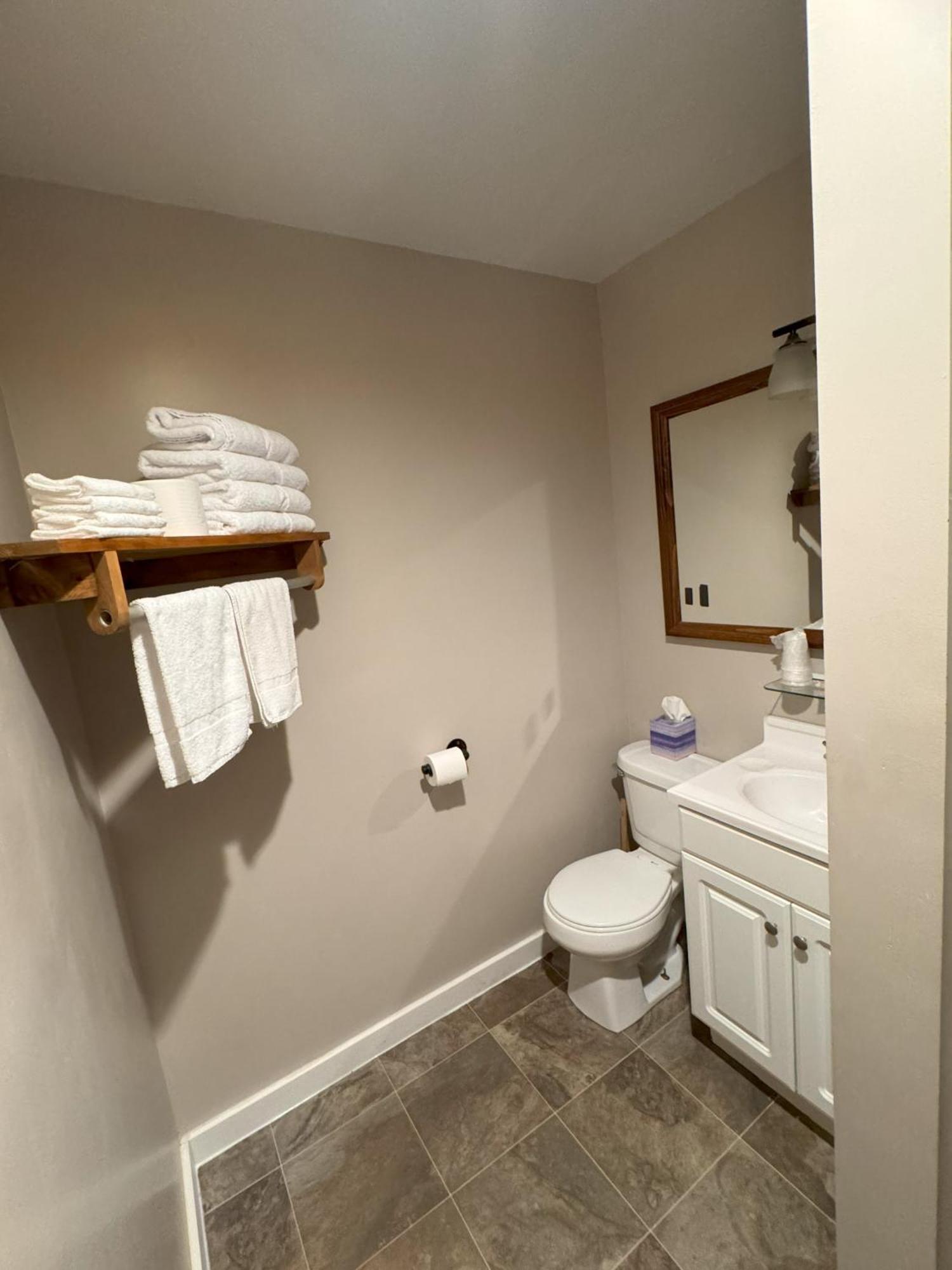 Lake Ontario Motel & Inn Newfane Extérieur photo